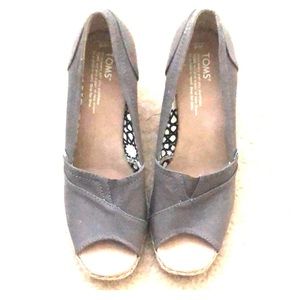Brand new Toms wedges